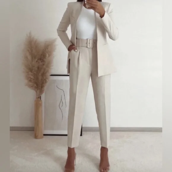 Blogger’s Favorite 🤩 Zara Business Pants with Fabric Covered Belt - Picture 2 of 6